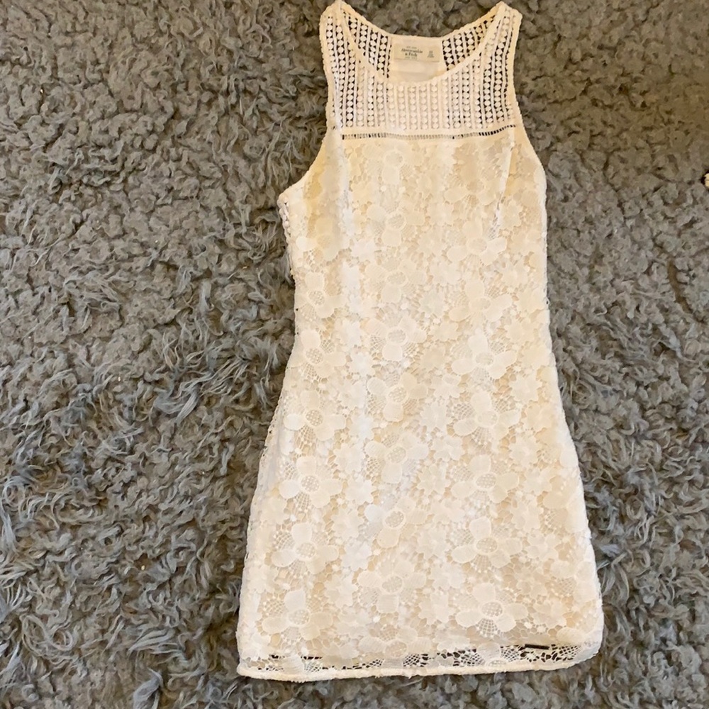 Abercrombie and Fitch white lace dress. Size 00